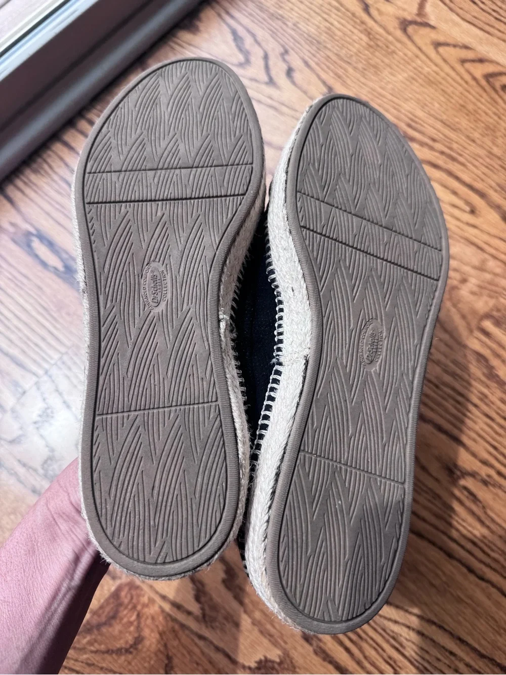 Dr. Scholls stylish black